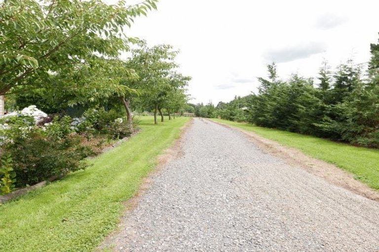 Photo of property in 100 Cole Street, Dannevirke, 4930