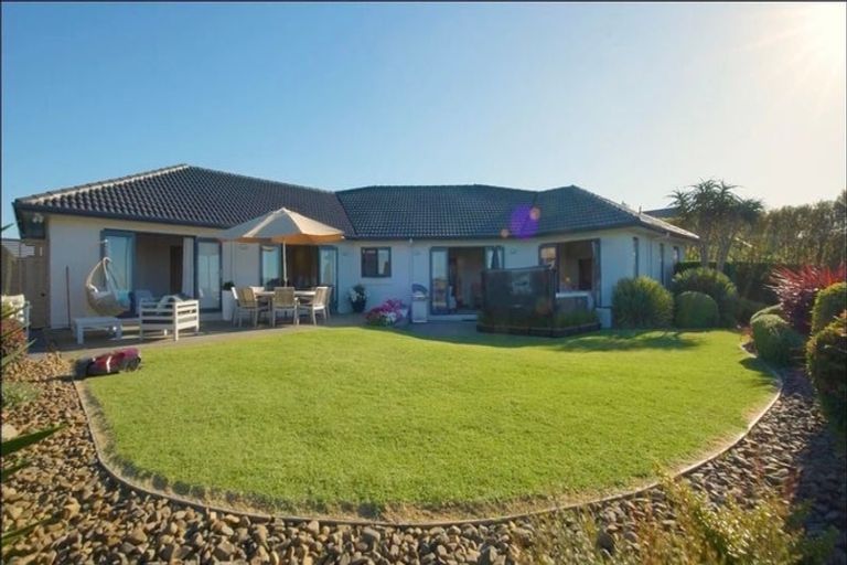 Photo of property in 22 Grace James Road, Pukekohe, 2120