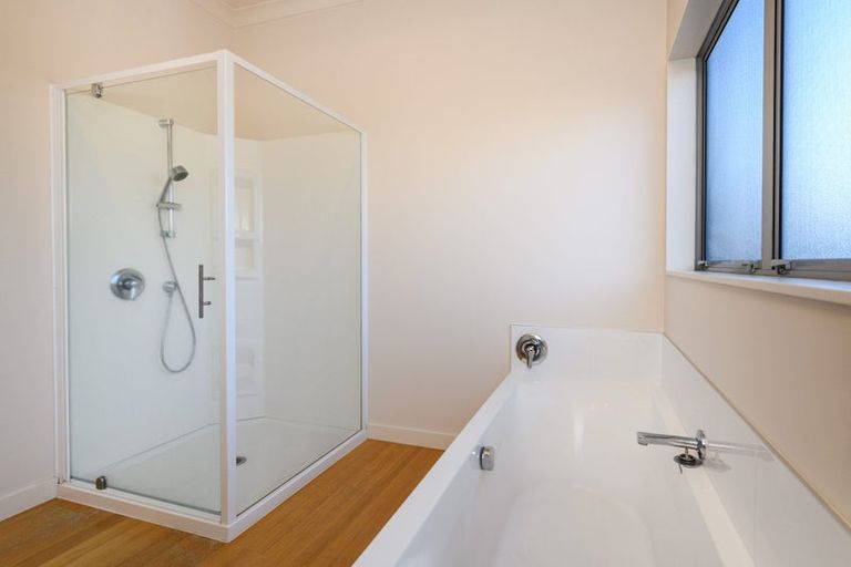 Photo of property in 7a Jensen Street, Hokowhitu, Palmerston North, 4410