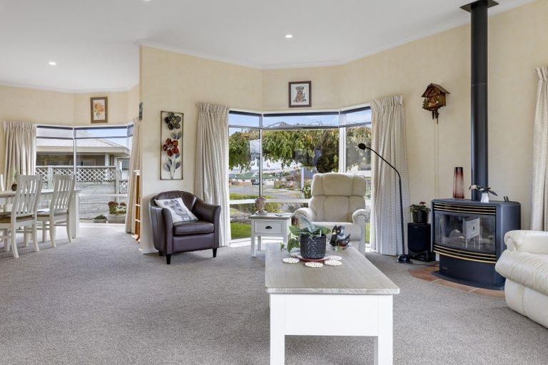 Photo of property in 21 Whetu Place, Nukuhau, Taupo, 3330