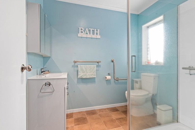 Photo of property in 5 Shrule Place, Huntington, Hamilton, 3210