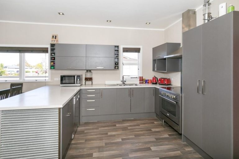 Photo of property in 7 Hilton Road, St Andrews, Hamilton, 3200