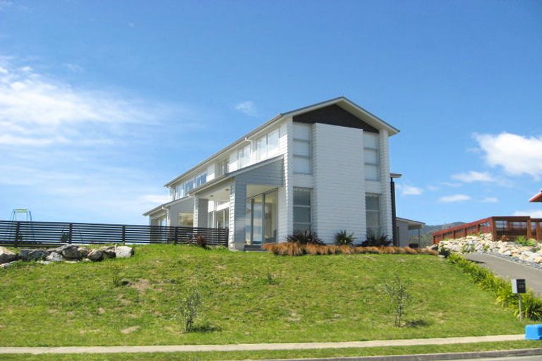 Photo of property in 329 Princes Drive, Britannia Heights, Nelson, 7010