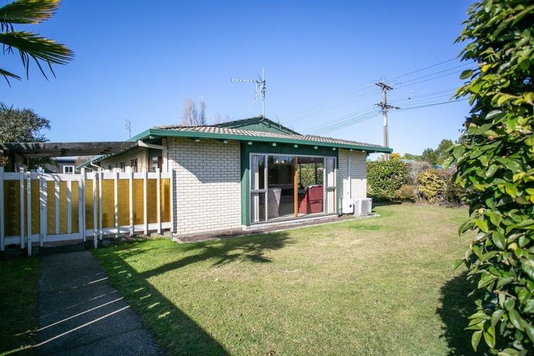 Photo of property in 80 Thornton Road, Cambridge, 3434