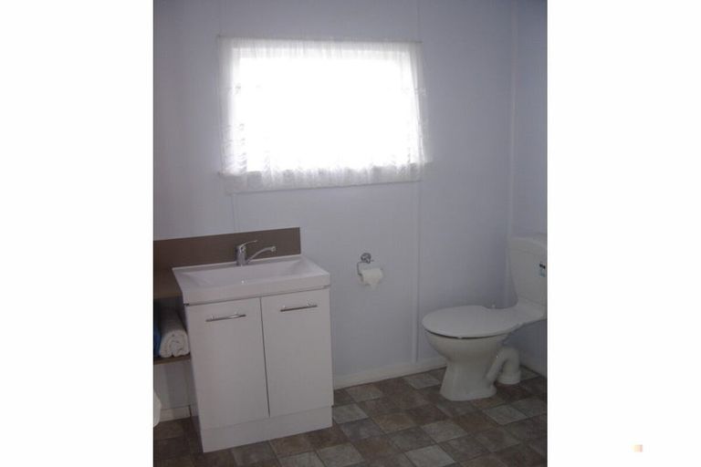 Photo of property in 10 Parsonage Road, Waimate, 7924