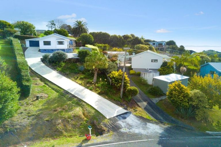 Photo of property in 37 Cable Bay Block Road, Cable Bay, 0420