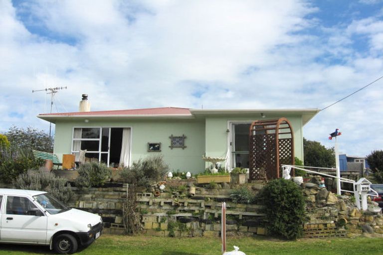Photo of property in 141 Kahukura Avenue, Waitarere Beach, Levin, 5510