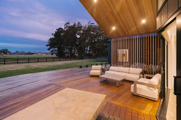 Photo of property in 16 Crown Lane, Rongotea, Palmerston North, 4473