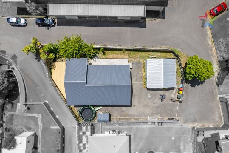 Photo of property in 14 Young Grove, Stokes Valley, Lower Hutt, 5019