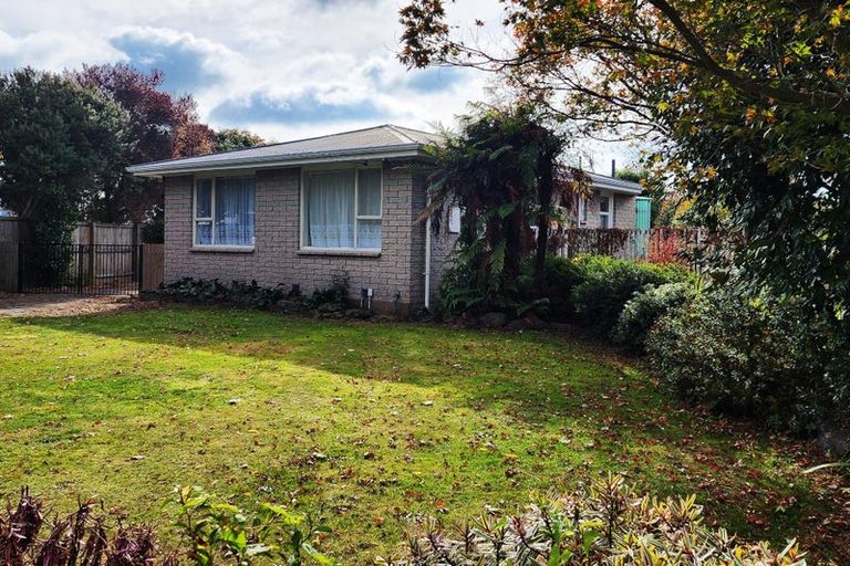 Photo of property in 5 Prestons Road, Redwood, Christchurch, 8051