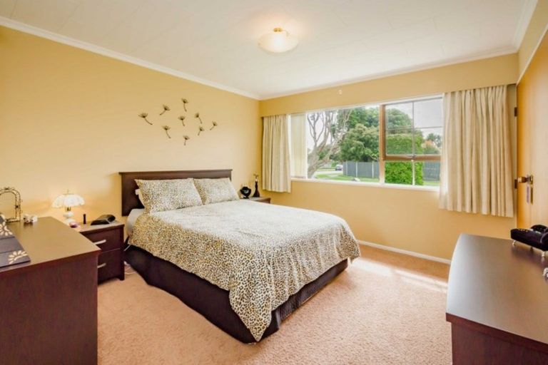 Photo of property in 2a Tawa Street, Inglewood, 4330