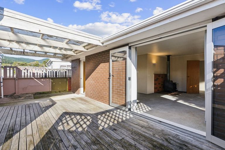 Photo of property in 28 Kapiti Road, Paraparaumu, 5032