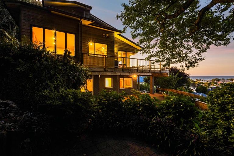 Photo of property in 70a Morley Street, New Plymouth, 4310