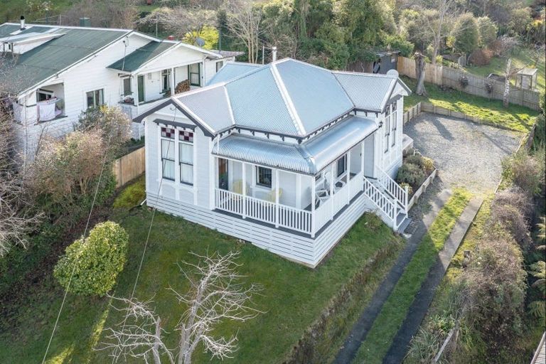 Photo of property in 16 Kiwi Road, Taihape, 4720