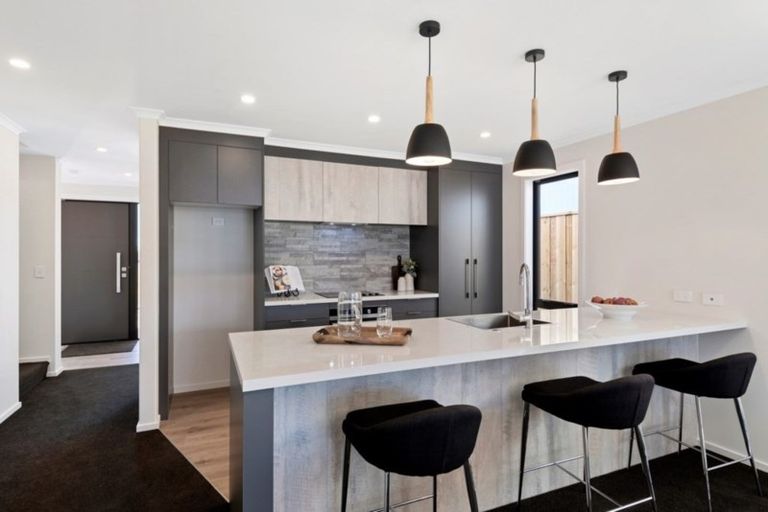 Photo of property in 17 Holmes Hanover Lane, Halswell, Christchurch, 8025