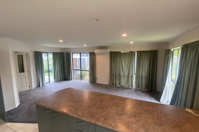 Photo of property in 8 Richard Seddon Drive, Northwood, Christchurch, 8051