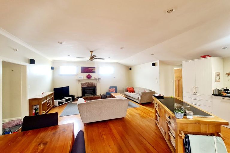 Photo of property in 14 Murray Street, Wallaceville, Upper Hutt, 5018