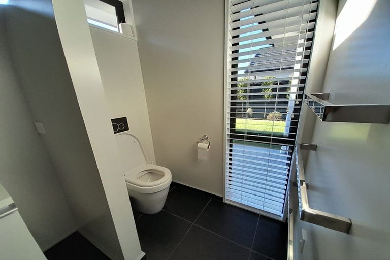 Photo of property in 16 Te Whenu Crescent, Marshland, Christchurch, 8083