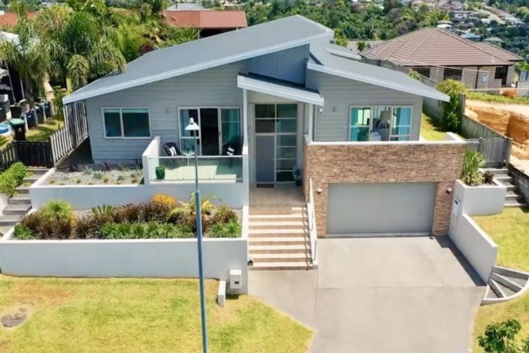 Photo of property in 14 Renner Place, Pyes Pa, Tauranga, 3112
