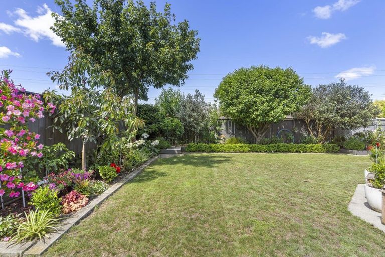 Photo of property in 12 Silkwood Crescent, Karaka, Papakura, 2113