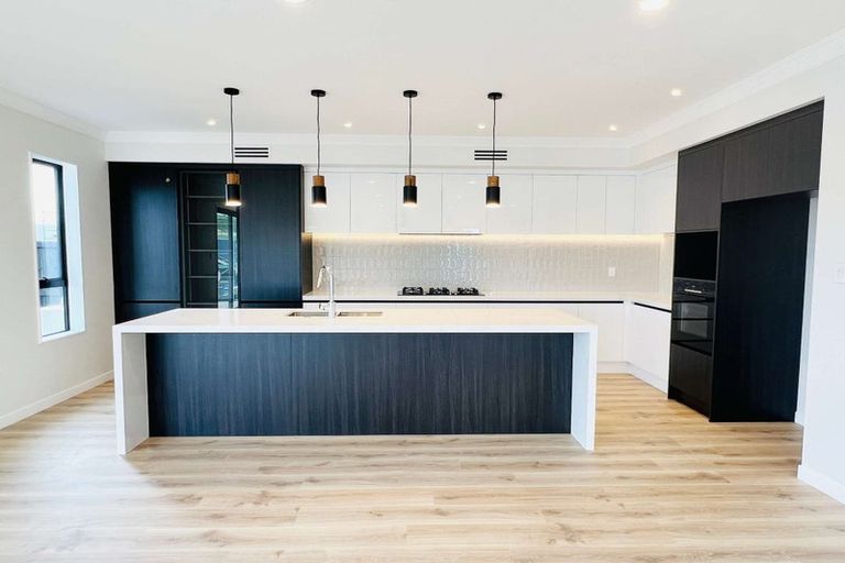 Photo of property in 40 Kotuitui Drive, Wainui, 0992