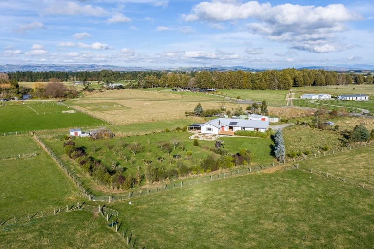 Photo of property in 31 Otawa Drive, West Taratahi, Masterton, 5887