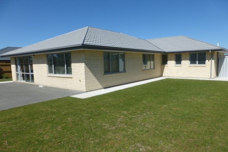 Photo of property in 28 Greenwich Street, Halswell, Christchurch, 8025