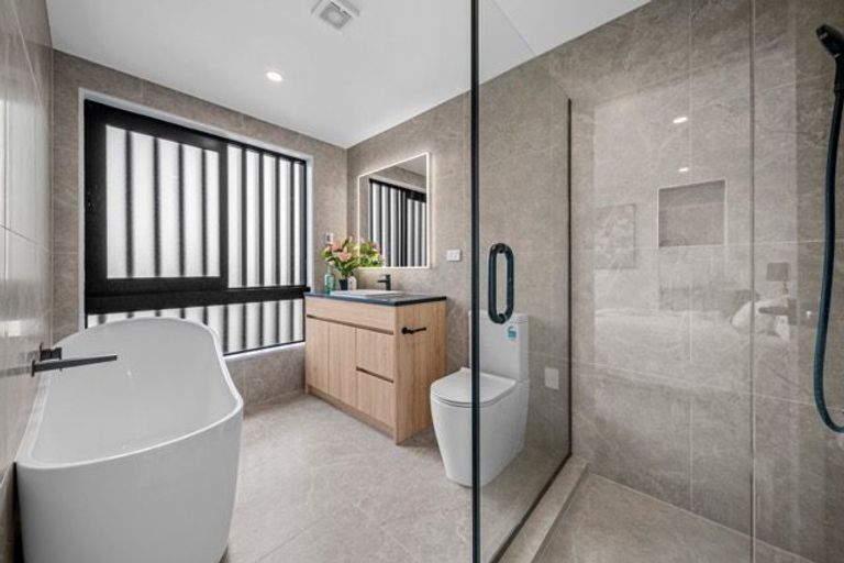 Photo of property in 5b Lomond Street, Takapuna, Auckland, 0622