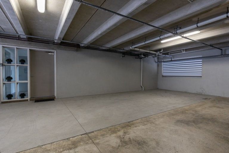 Photo of property in 389a Oceanbeach Road, Mount Maunganui, 3116