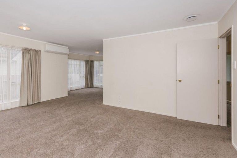 Photo of property in 14 Emmerdale Mews, Highbury, Palmerston North, 4412