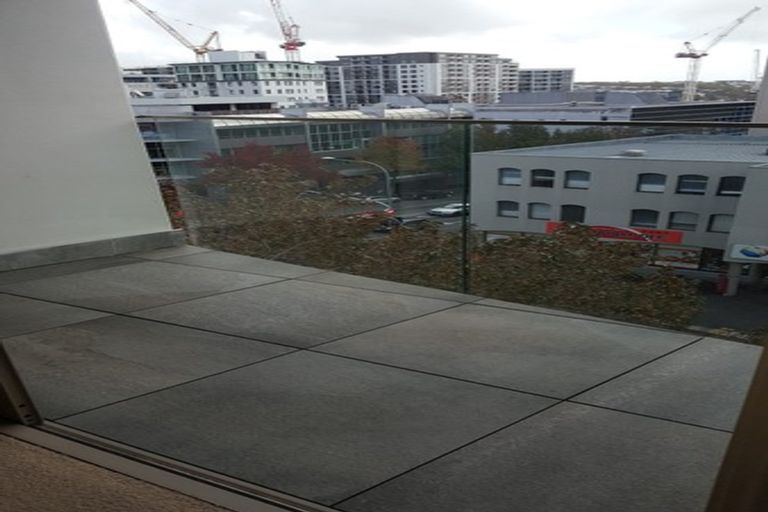 Photo of property in 820/12 Northcross Drive, Oteha, Auckland, 0632