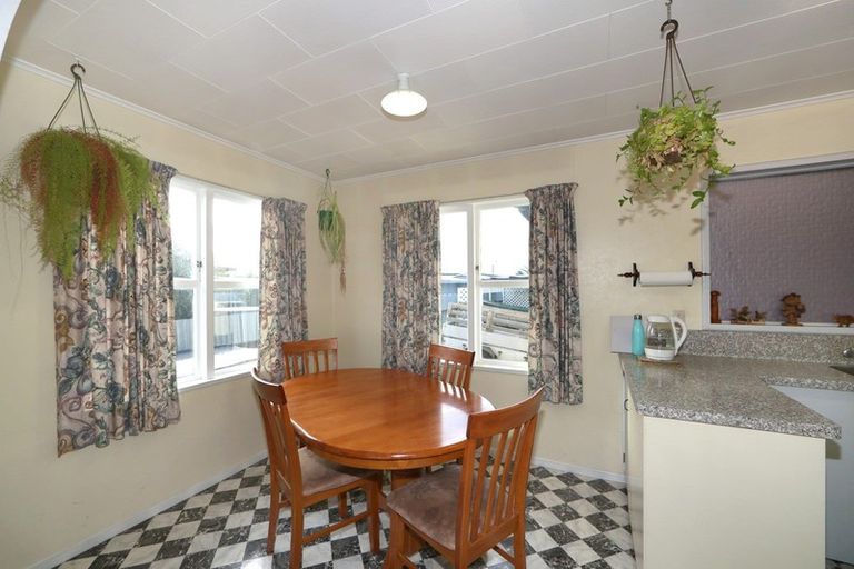 Photo of property in 32 Robinson Crescent, Tamatea, Napier, 4112