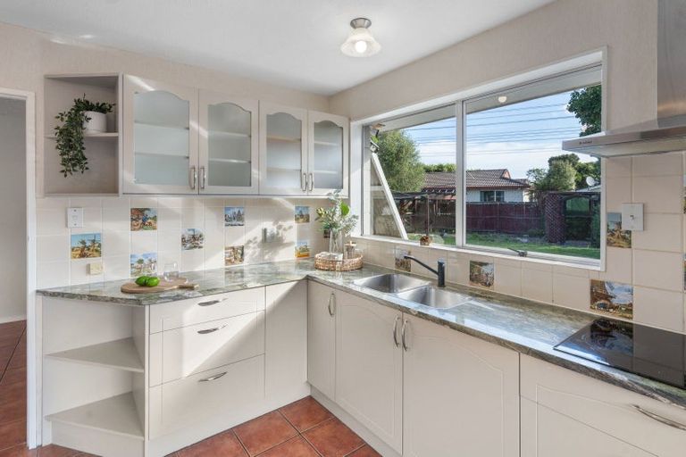 Photo of property in 37 Vanguard Drive, Broomfield, Christchurch, 8042