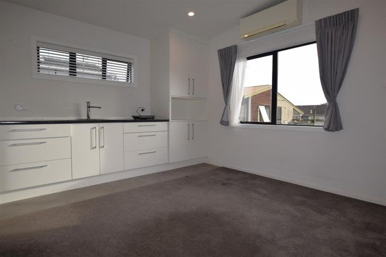 Photo of property in 543 Swanson Road, Ranui, Auckland, 0612