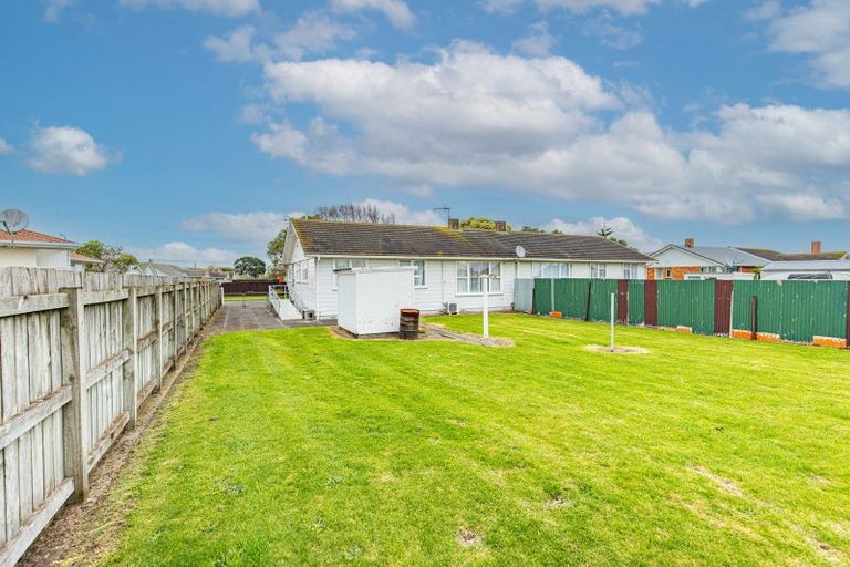 Photo of property in 69 Titoki Street, Castlecliff, Whanganui, 4501