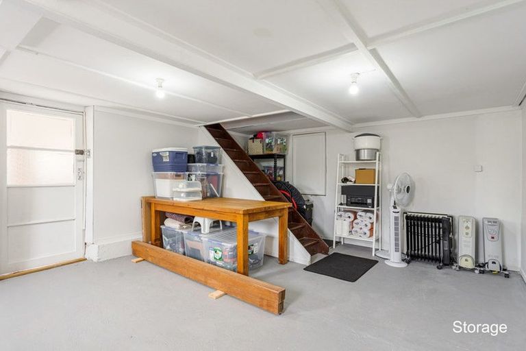 Photo of property in 1/37 Weldene Avenue, Glenfield, Auckland, 0629