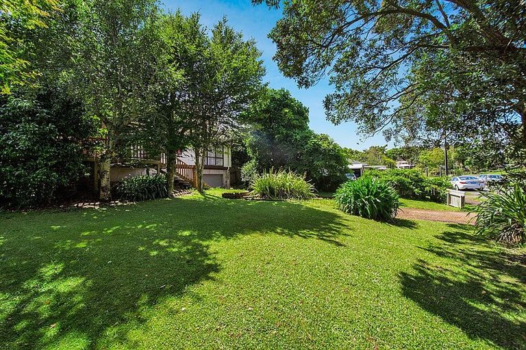 Photo of property in 23 Ambury Place, Merrilands, New Plymouth, 4312