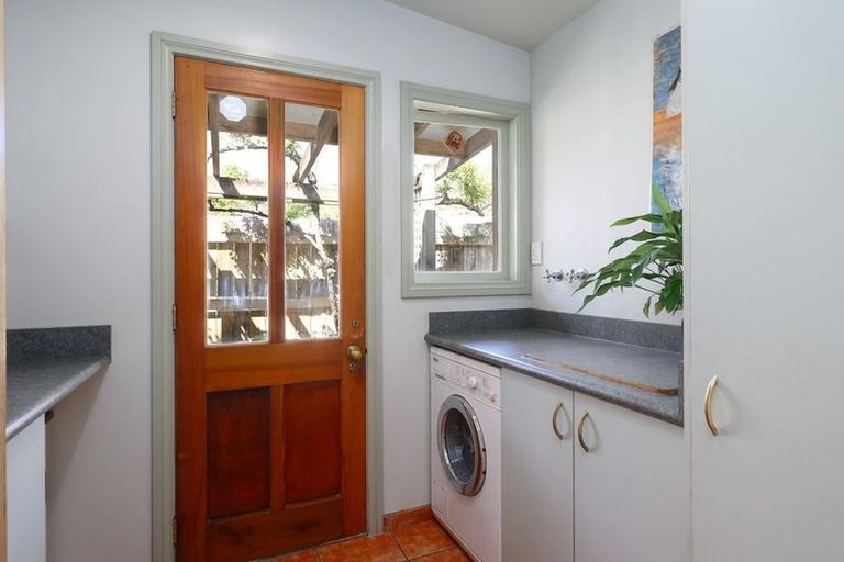 Photo of property in 140 Nile Street, Nelson, 7010