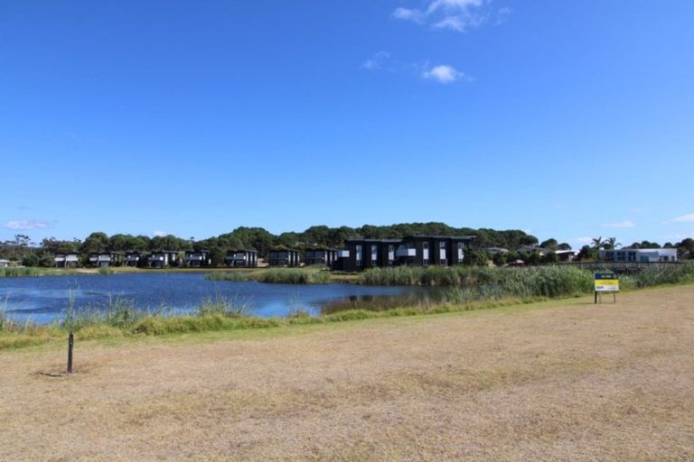 Photo of property in 105 Mahoe Place, Matarangi, Whitianga, 3592