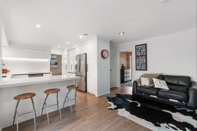 Photo of property in 48 Kilimanjaro Drive, Northpark, Auckland, 2013