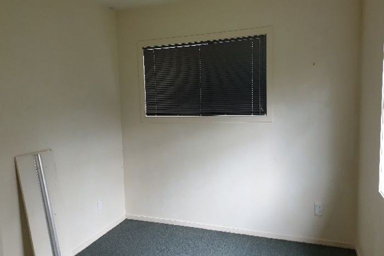 Photo of property in 34a Bronzewing Terrace, Unsworth Heights, Auckland, 0632