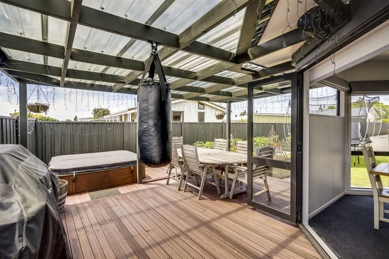 Photo of property in 10a Windsor Terrace, Taradale, Napier, 4112