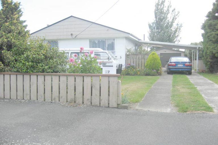 Photo of property in 27 Edward Street, Pahiatua, 4910