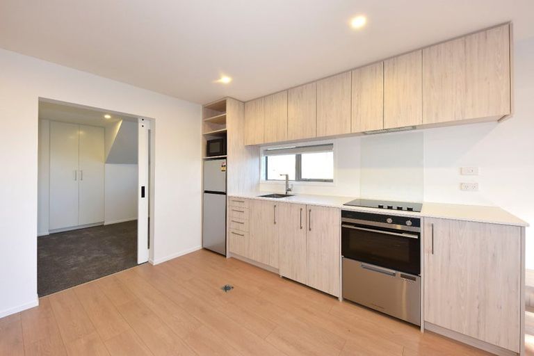 Photo of property in 2/62 Bowhill Road, New Brighton, Christchurch, 8083