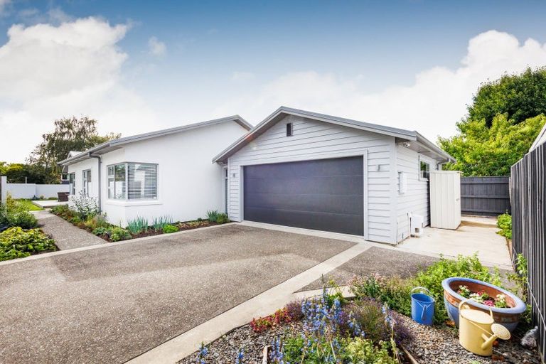 Photo of property in 1 Montgomery Terrace, Hokowhitu, Palmerston North, 4410