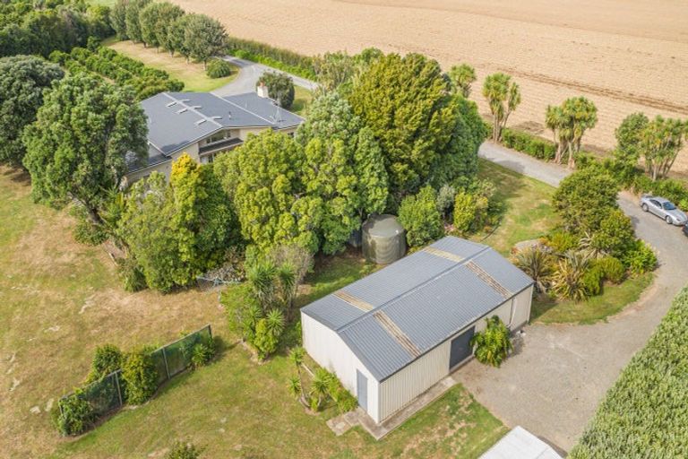 Photo of property in 15 Tarahunga Road, Levin, 5571