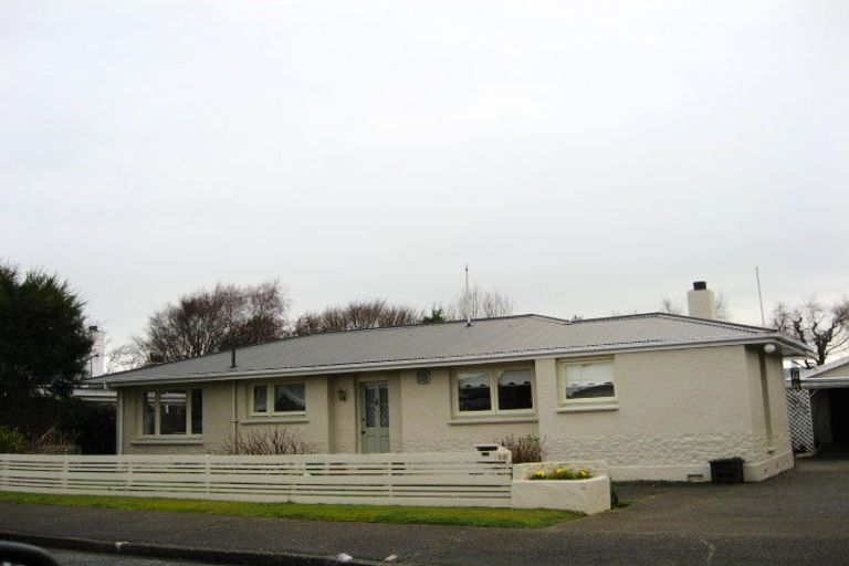 Photo of property in 18 Pine Crescent, Hargest, Invercargill, 9810