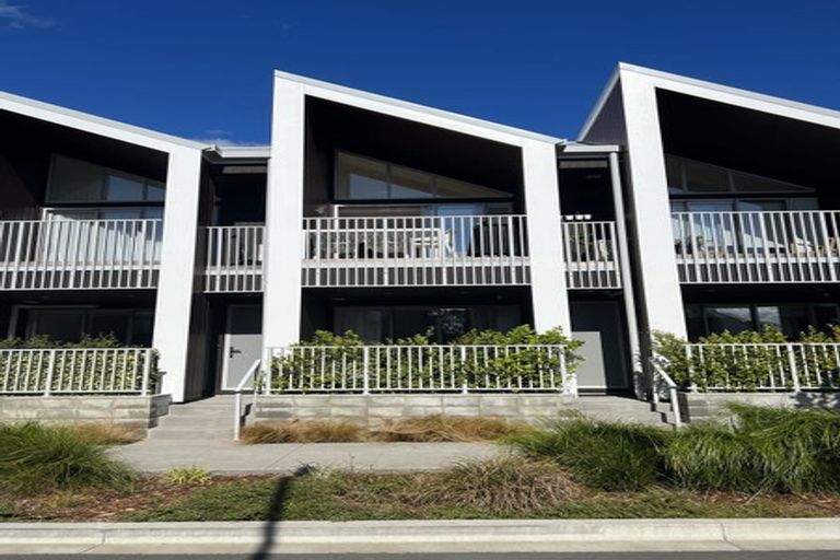 Photo of property in 2/2 Warrant Officer Lane, Hobsonville, Auckland, 0616