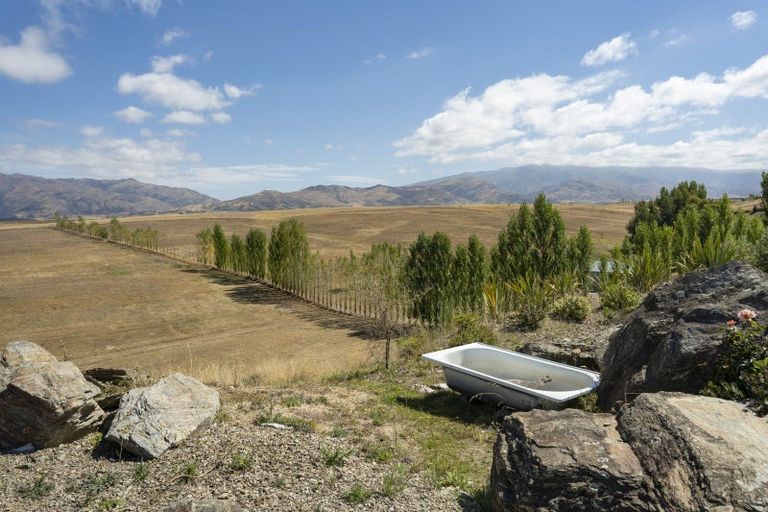 Photo of property in 105 Mcarthur Road, Springvale, Alexandra, 9391