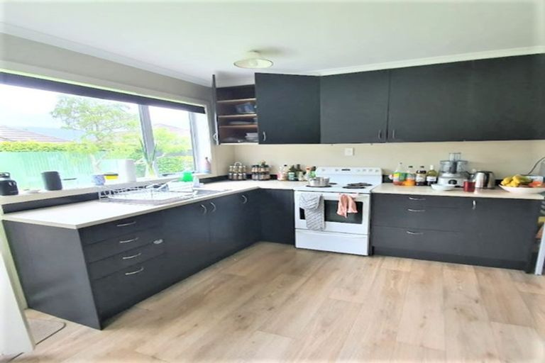 Photo of property in 5a Rosebank Avenue, Avalon, Lower Hutt, 5011